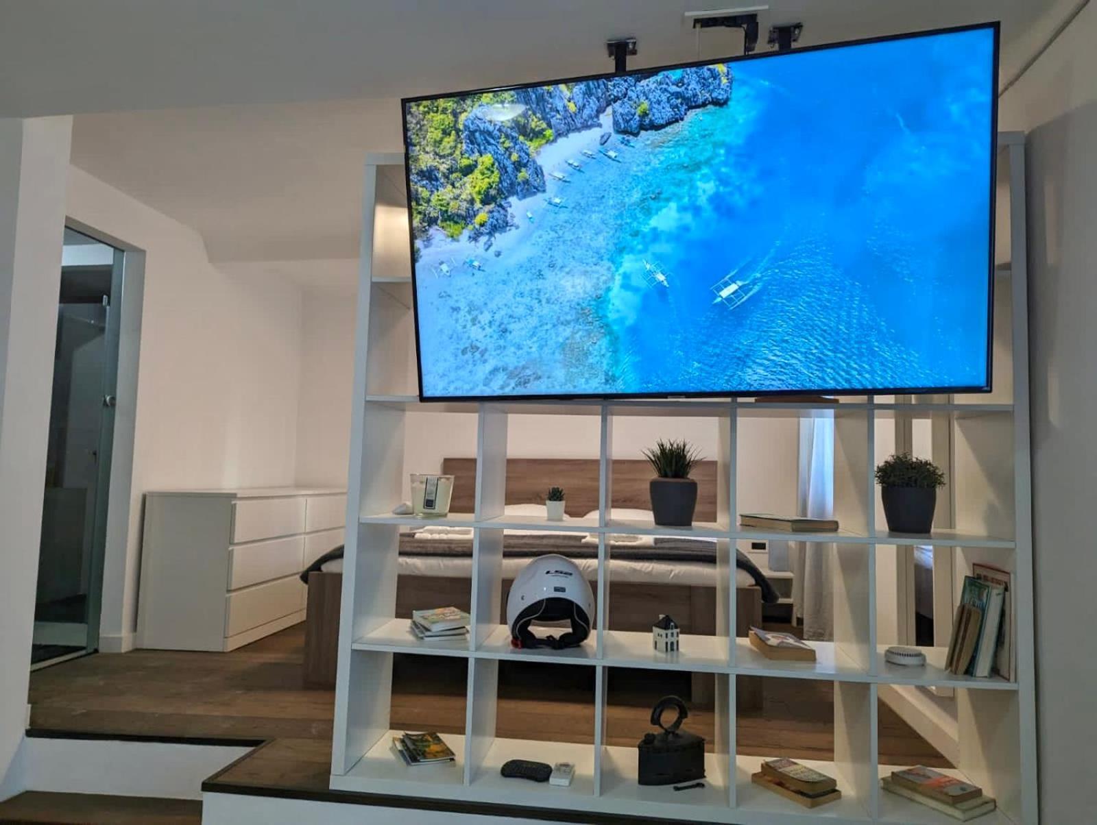 Fantabulous Downtown Abode W King Bed, 65" Tv, Washer And Tumble Dryer Zagrzeb Zewnętrze zdjęcie