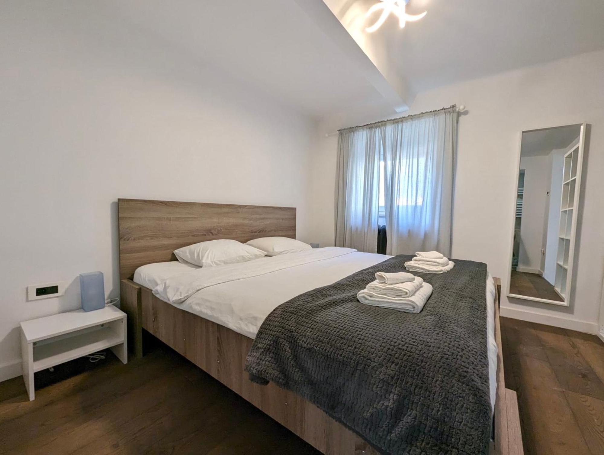 Fantabulous Downtown Abode W King Bed, 65" Tv, Washer And Tumble Dryer Zagrzeb Zewnętrze zdjęcie