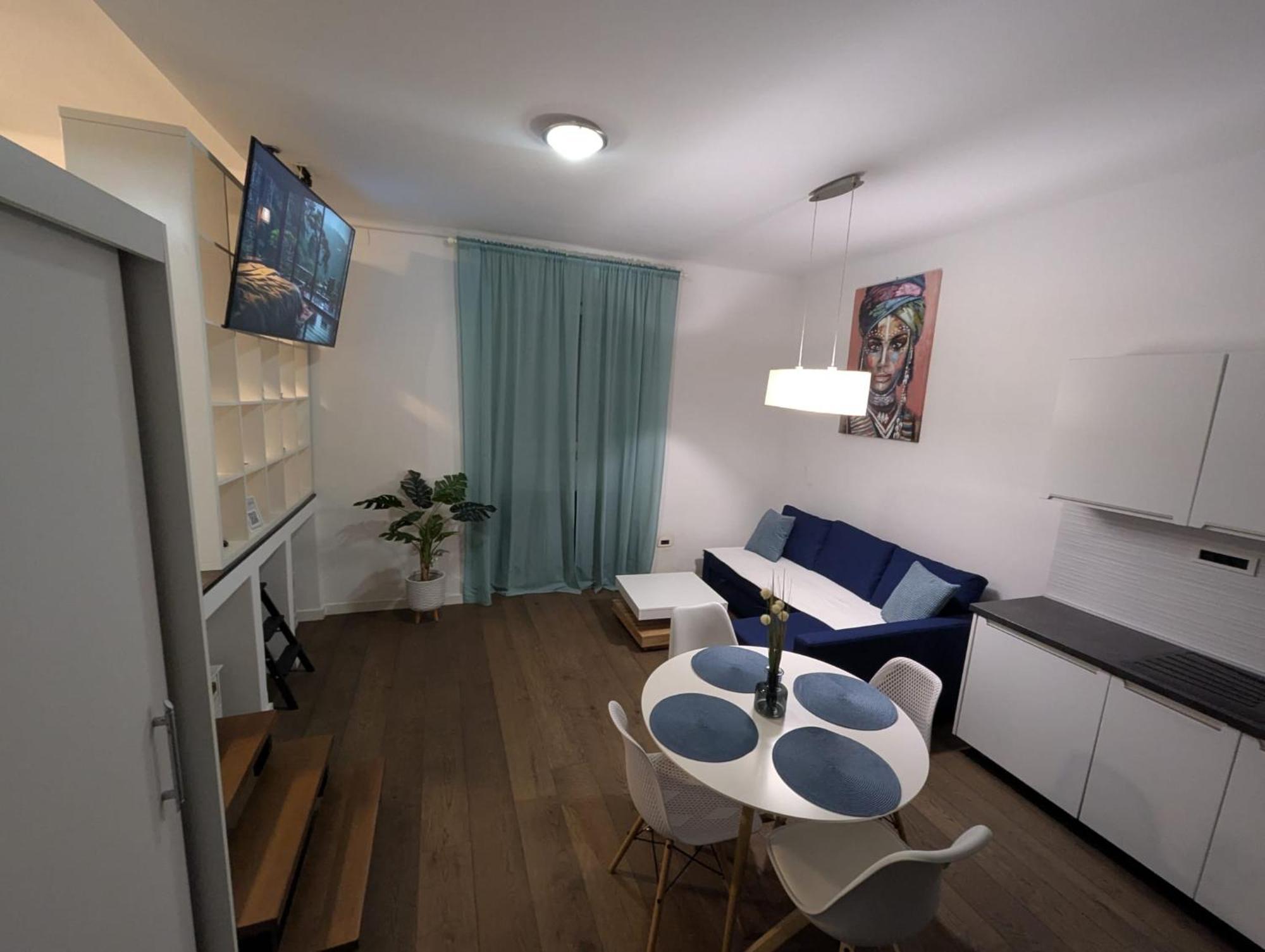 Fantabulous Downtown Abode W King Bed, 65" Tv, Washer And Tumble Dryer Zagrzeb Zewnętrze zdjęcie